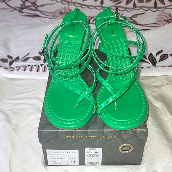 AKIRA AZALEA WANG NEON GREEN STUDDED SANDAL KITTEN HEEL❤️‍🔥 - Picture 2 of 5